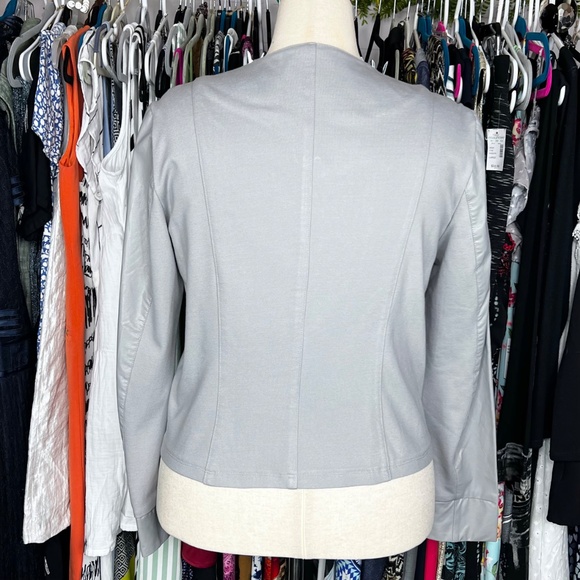 NWOT |•KUT FROM THE KLOTH•| Grey Faux Leather Ruffle Front Jacket Size XL - Picture 5 of 16